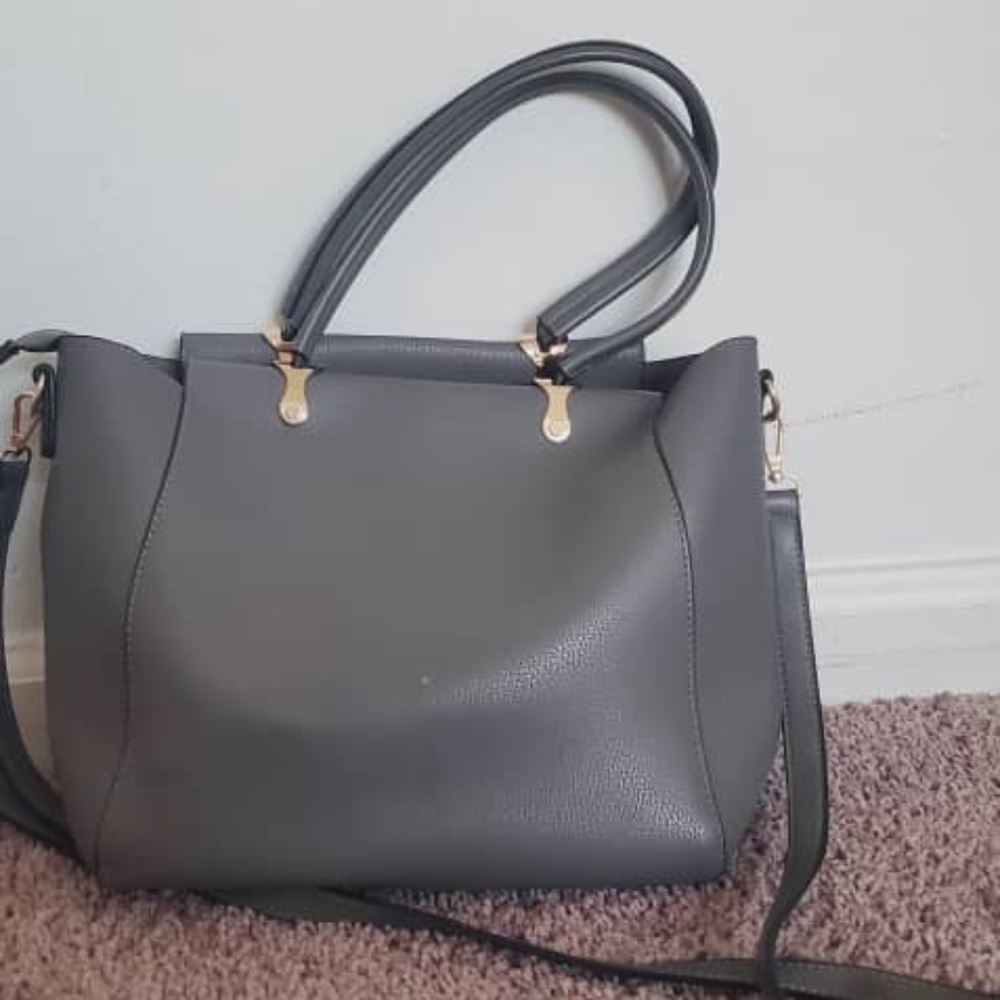 Women Gray Handbag 🌴